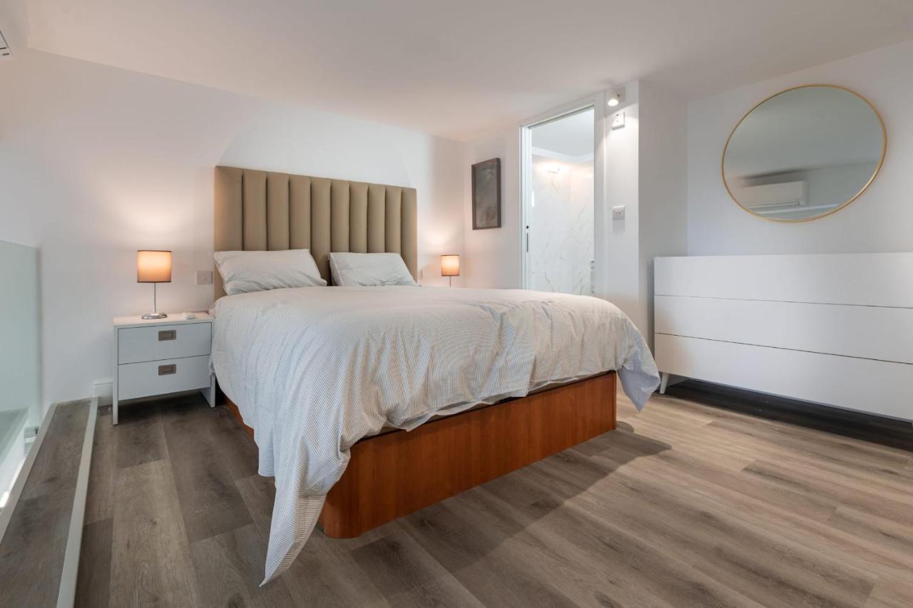 גיברלטר Beachfront Maisonette מראה חיצוני תמונה