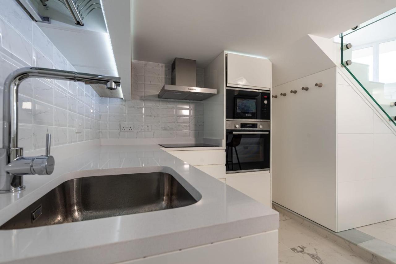 גיברלטר Beachfront Maisonette מראה חיצוני תמונה
