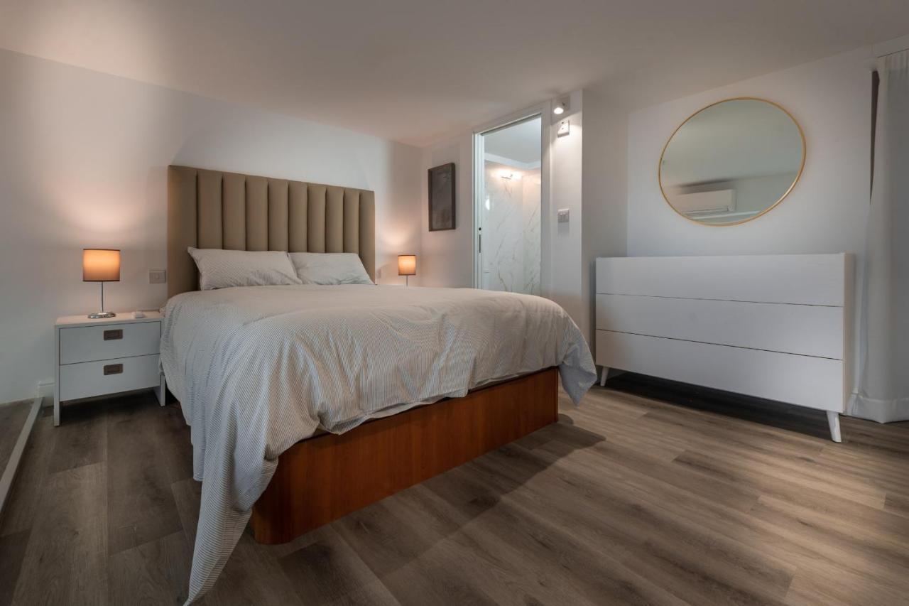גיברלטר Beachfront Maisonette מראה חיצוני תמונה