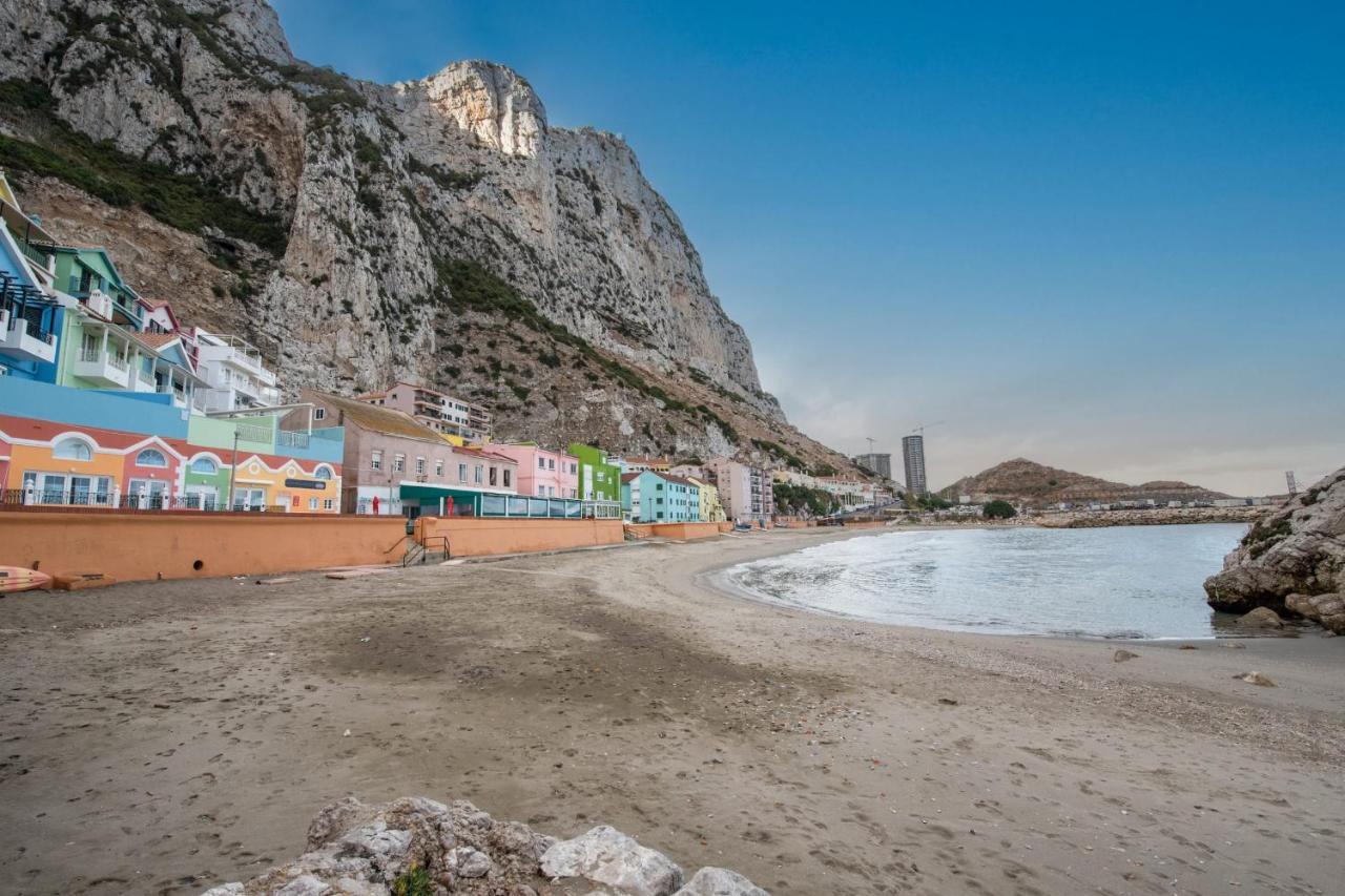 גיברלטר Beachfront Maisonette מראה חיצוני תמונה